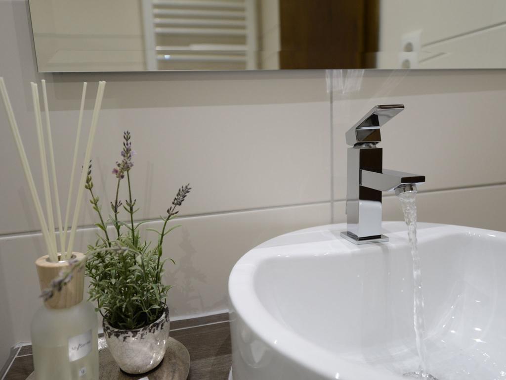 Land-Gut Hotel Zum Loewen Garni มาร์คทายเดินเฟลด์ ห้อง รูปภาพ